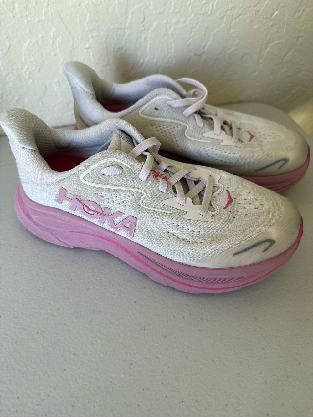 Hoka Clifton 10 Kids White and Pink Lightweight Sneakers
